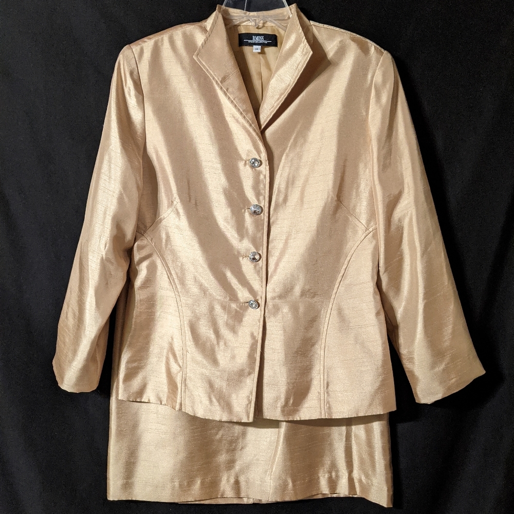 2 piece skirted suit